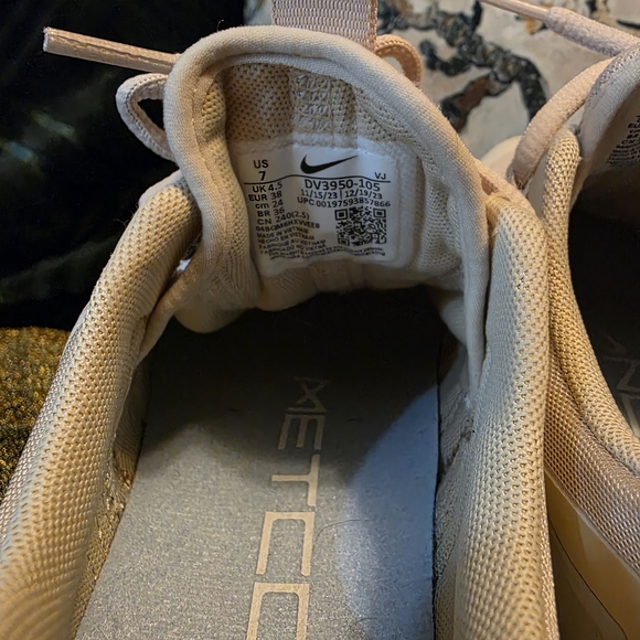 Nike Women's Free Metcon 6 Training Shoes Size 7 - Picture 6 of 10